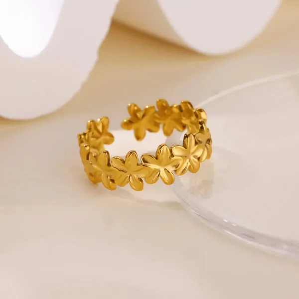 Gold_Bloom_3Pcs_Jewelry_Set_For_Women